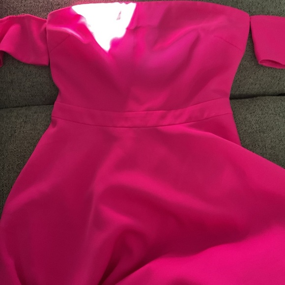⭐️ NWOT Lucy Paris Off The Shoulder Midi DressIn Brilliant Fuchsia Size XS - Picture 7 of 7